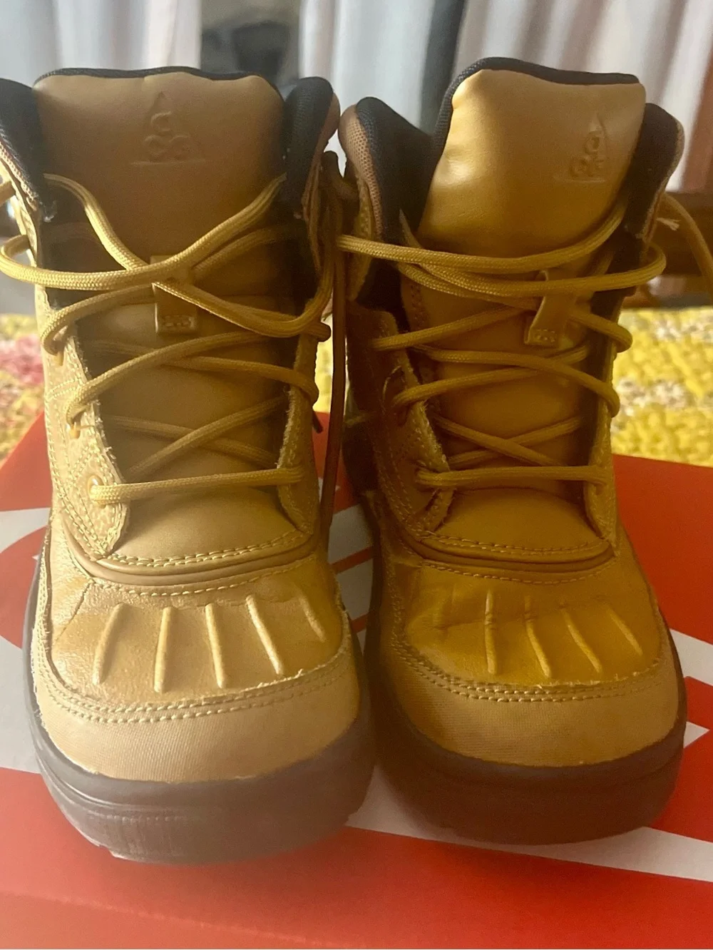 Nike ACG Kids Ankle Boots Leather Lace Up Tan/Black US 13C EU 31 IH7684-700